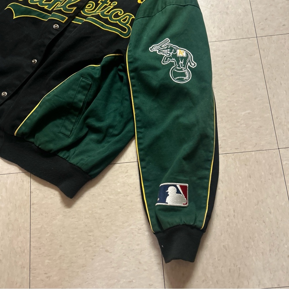 Genuine Merchandise Oakland A's Green and Black Varsity Bomber Jacket - Picture 5 of 13